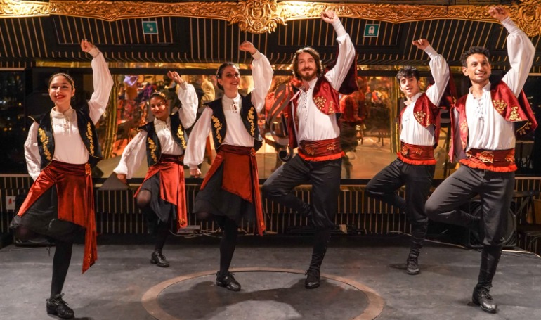 BOSPHORUS DINNER & TURKISH NIGHT SHOW CRUISE- BEST VIP W ALCOHOL MENU